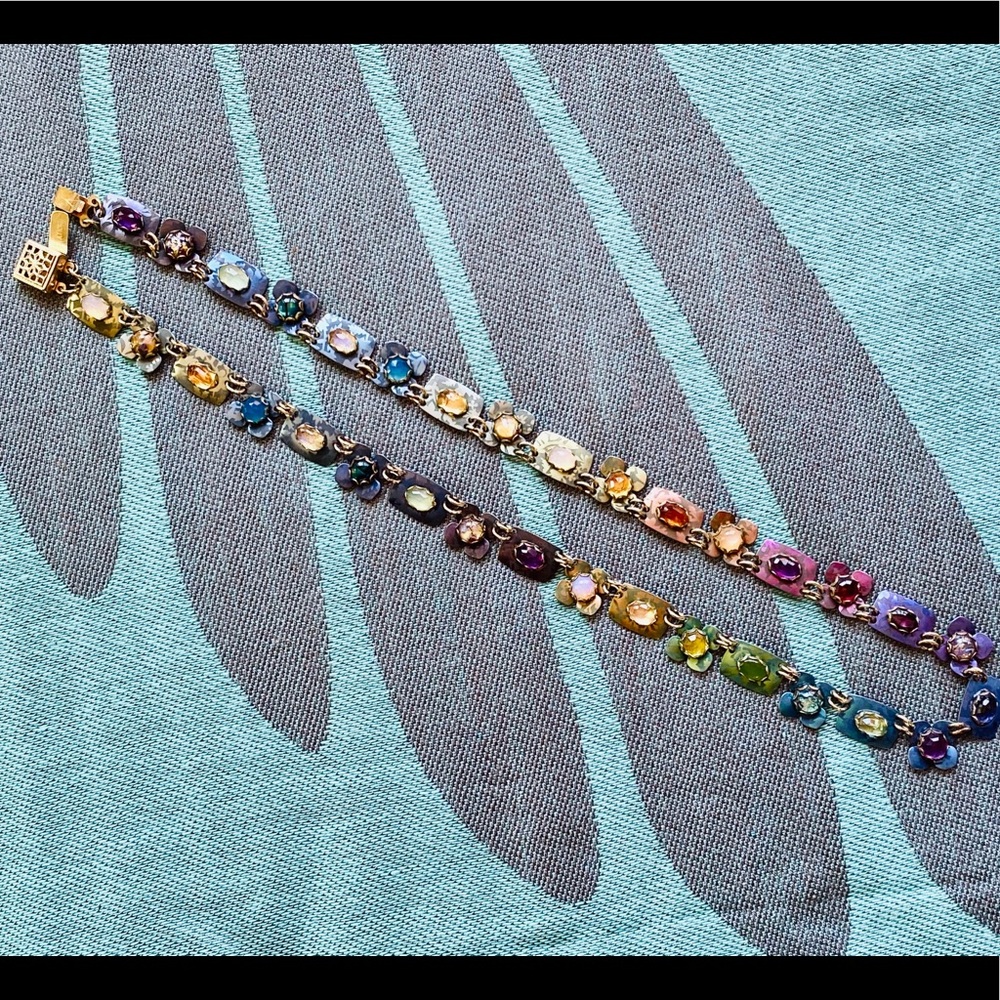 Holly Yashi vintage Heirloom series necklace